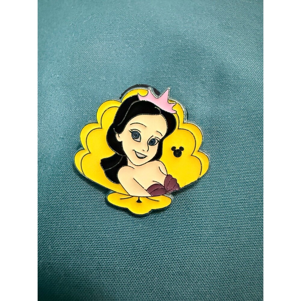 Disney’s Hidden Mickey - King Triton's Daughters - Alana pin